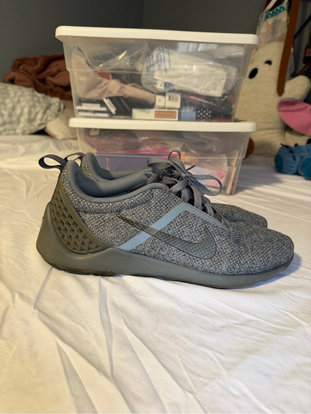 Nike Men’s Grey Knit Athletic Sneakers - Picture 3 of 10